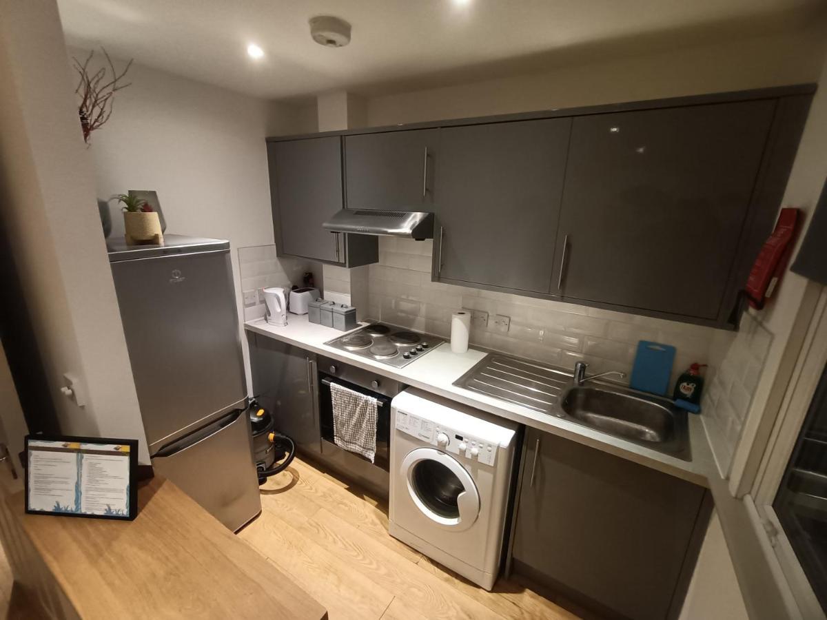 Lovely 1 Bedroom Apartment In Лондон Экстерьер фото